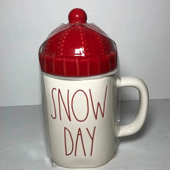 Rae Dunn- Snow Day Christmas Mug with Red Beanie Topper - Picture 1 of 5